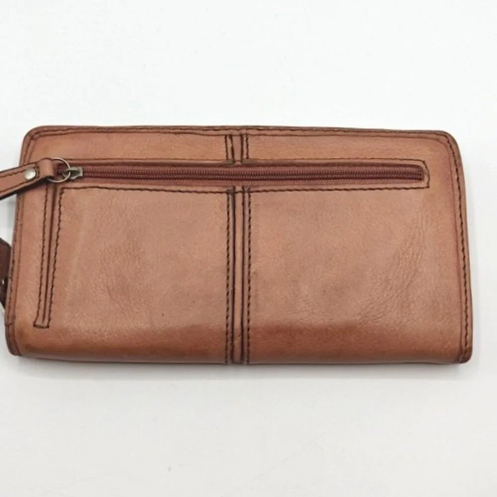 Fossil Maddox Continental Wallet Tan Leather Zip Around